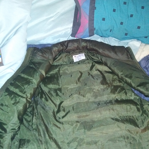 CHAMPION VEST - Picture 3 of 5